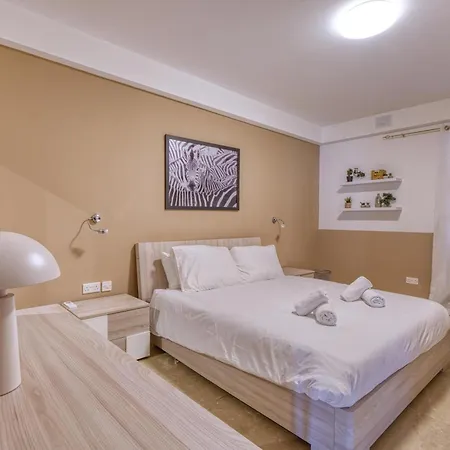 2br With Private Balcony By 360 Estates *