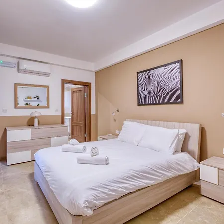 2br With Private Balcony By 360 Estates * スリーマ