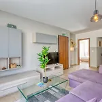 2br With Private Balcony By 360 Estates Apartment *