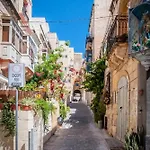 2br With Private Balcony By 360 Estates Apartament *