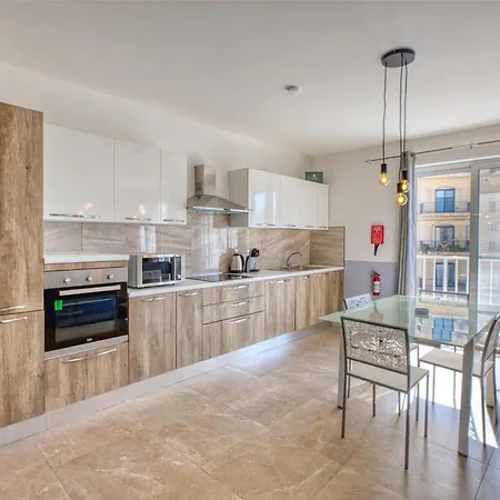 2br With Private Balcony By 360 Estates סליאמה