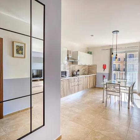 2br With Private Balcony By 360 Estates דירה סליאמה