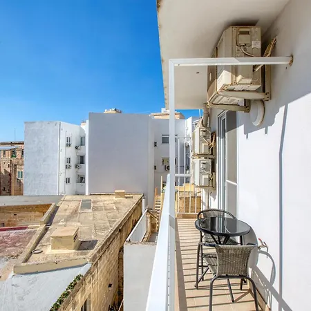 2br With Private Balcony By 360 Estates Apartment *