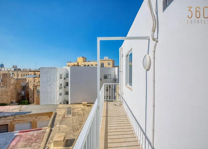 Apartment 2br With Private Balcony By 360 Estates *